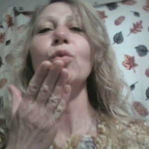 Meet your Posher, Valerie